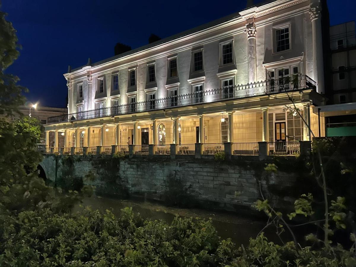Victoria Colonnade Aparthotel Leamington Spa Buitenkant foto